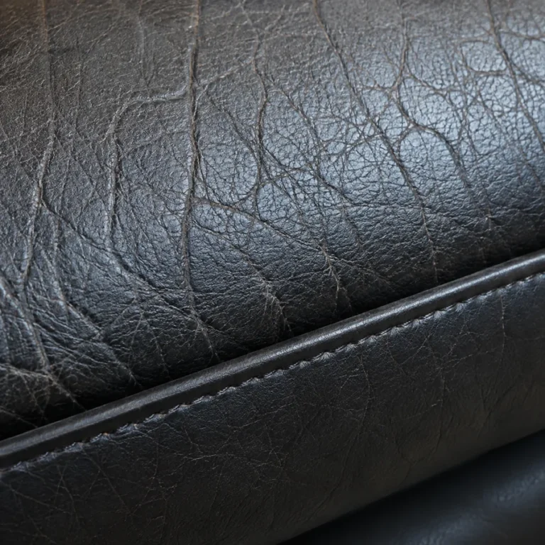 Grain read on bank furniture